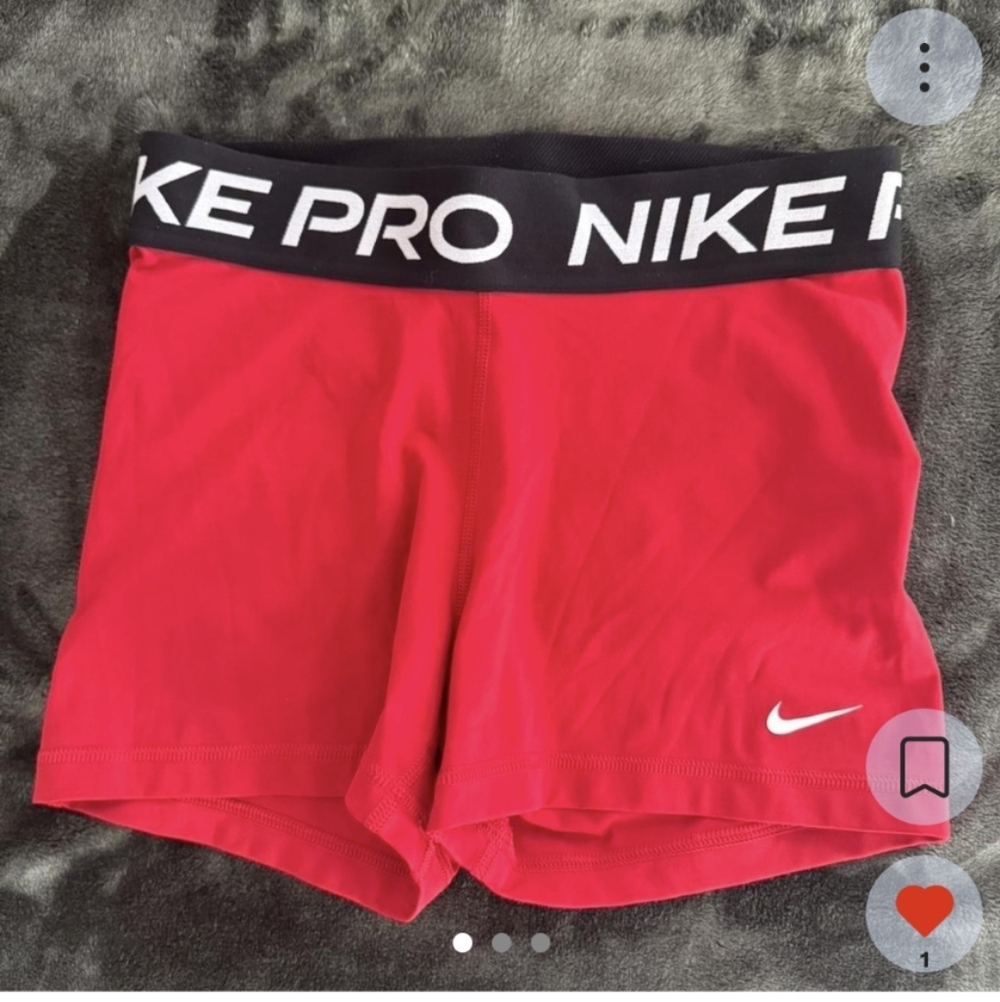 Nike Pro Red Athletic Shorts size M